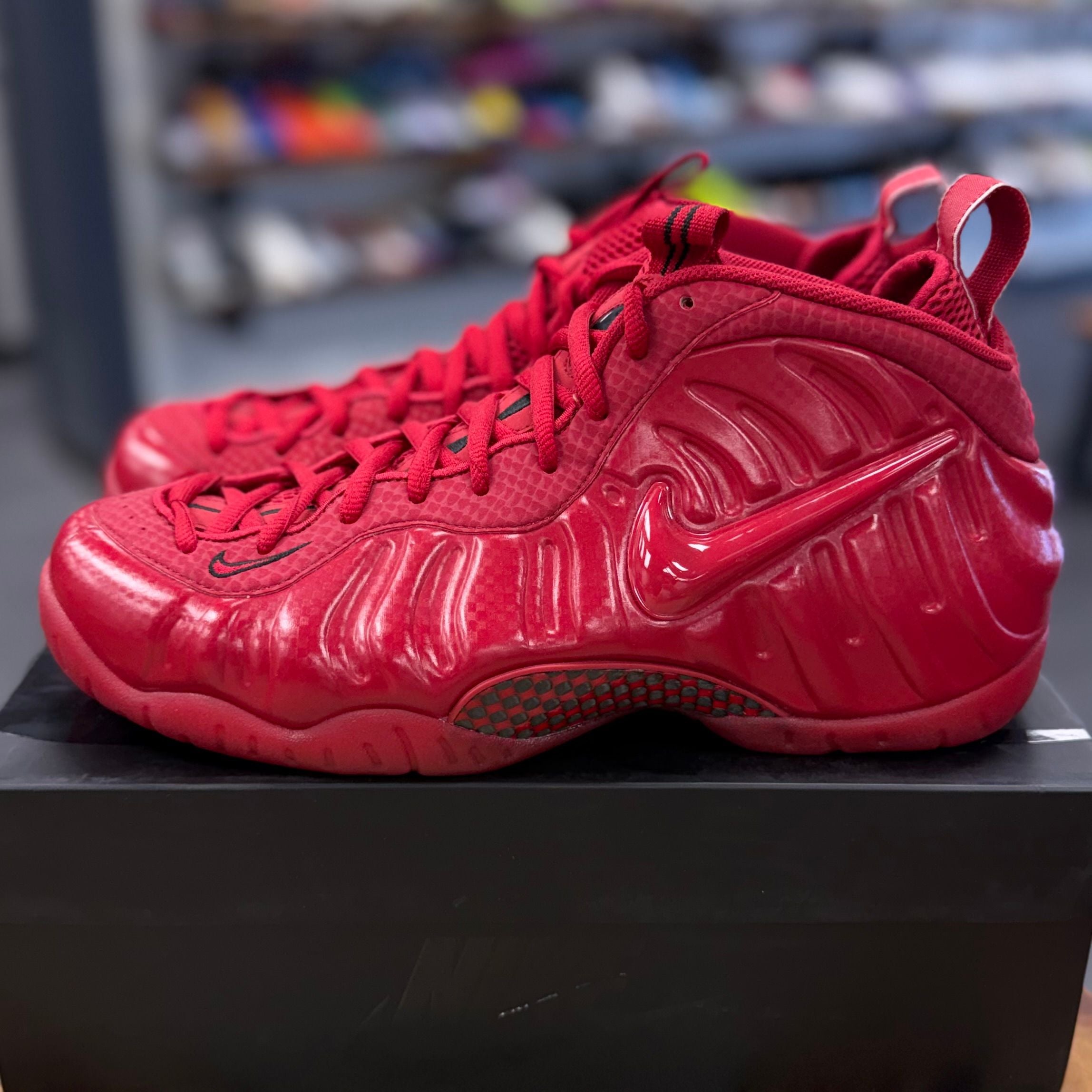 BRAND NEW STEAL - Nike Air Foamposite Pro Red October