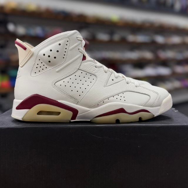 Jordan 6 Retro Maroon (2015) - Preowned