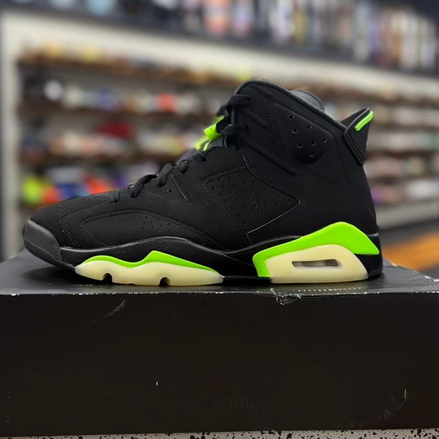 Jordan 6 Retro Electric Green - Preowned
