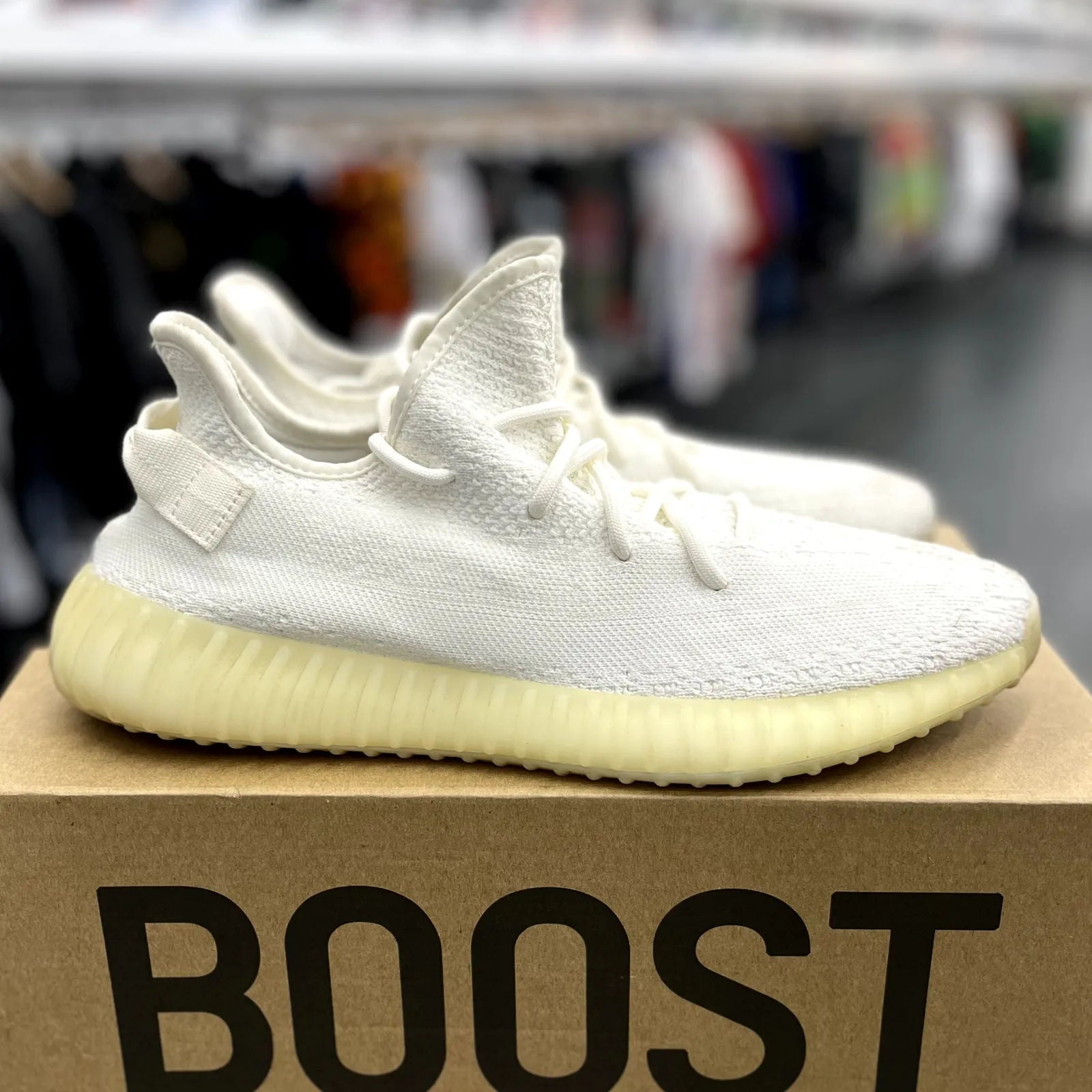 adidas Yeezy Boost 350 V2 Cream - Preowned