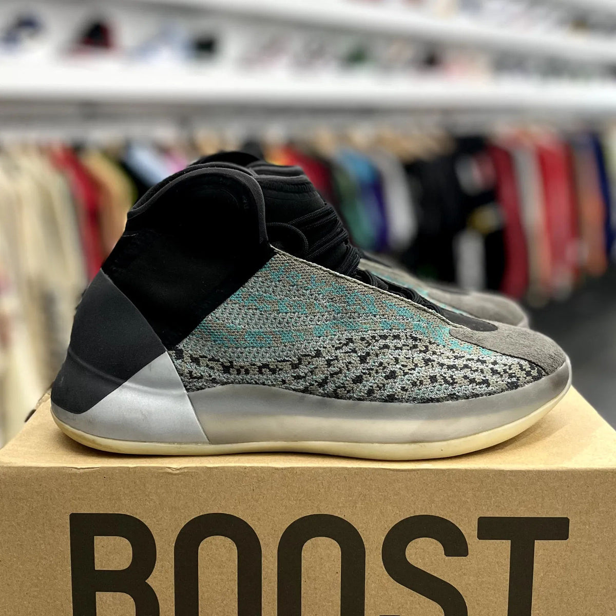 adidas Yeezy QNTM Teal Blue - Preowned
