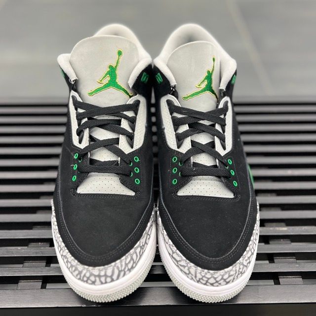 Jordan 3 Retro Pine Green - Preowned