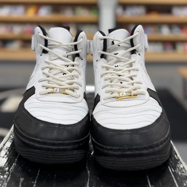 Jordan Force Taxi 12 - Preowned