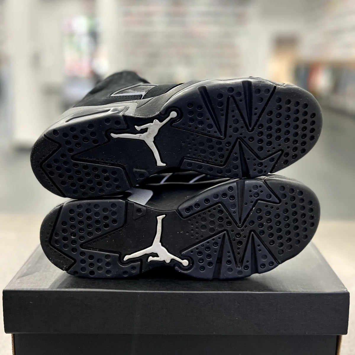 Jordan 6 Retro Cap and Gown (GS) - Preowned