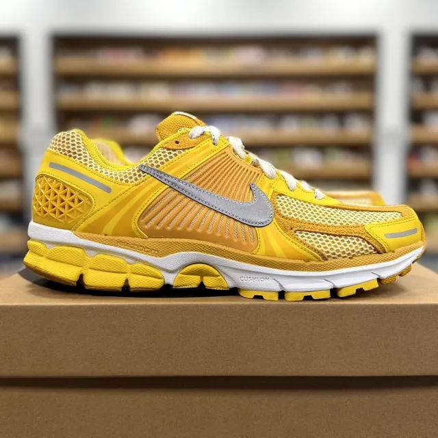 Nike Zoom Vomero 5 Yellow Ochre - Preowned