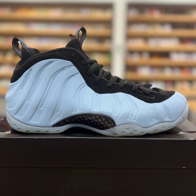 Nike Air Foamposite One Psychic Blue - Preowned