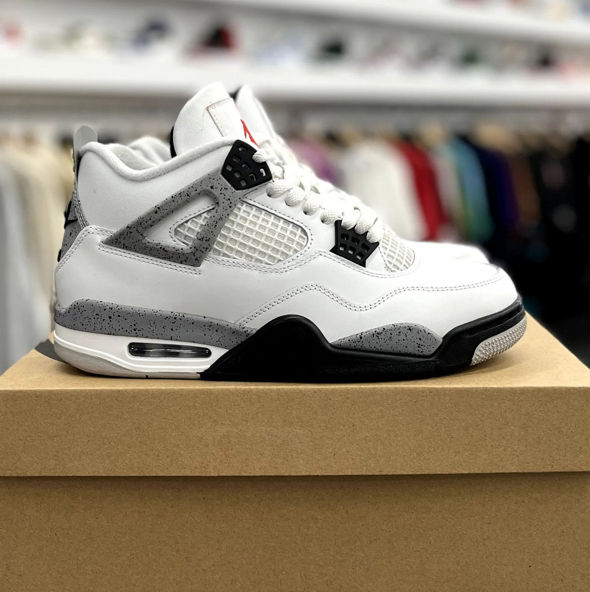 Jordan 4 Retro White Cement (2025) - Preowned