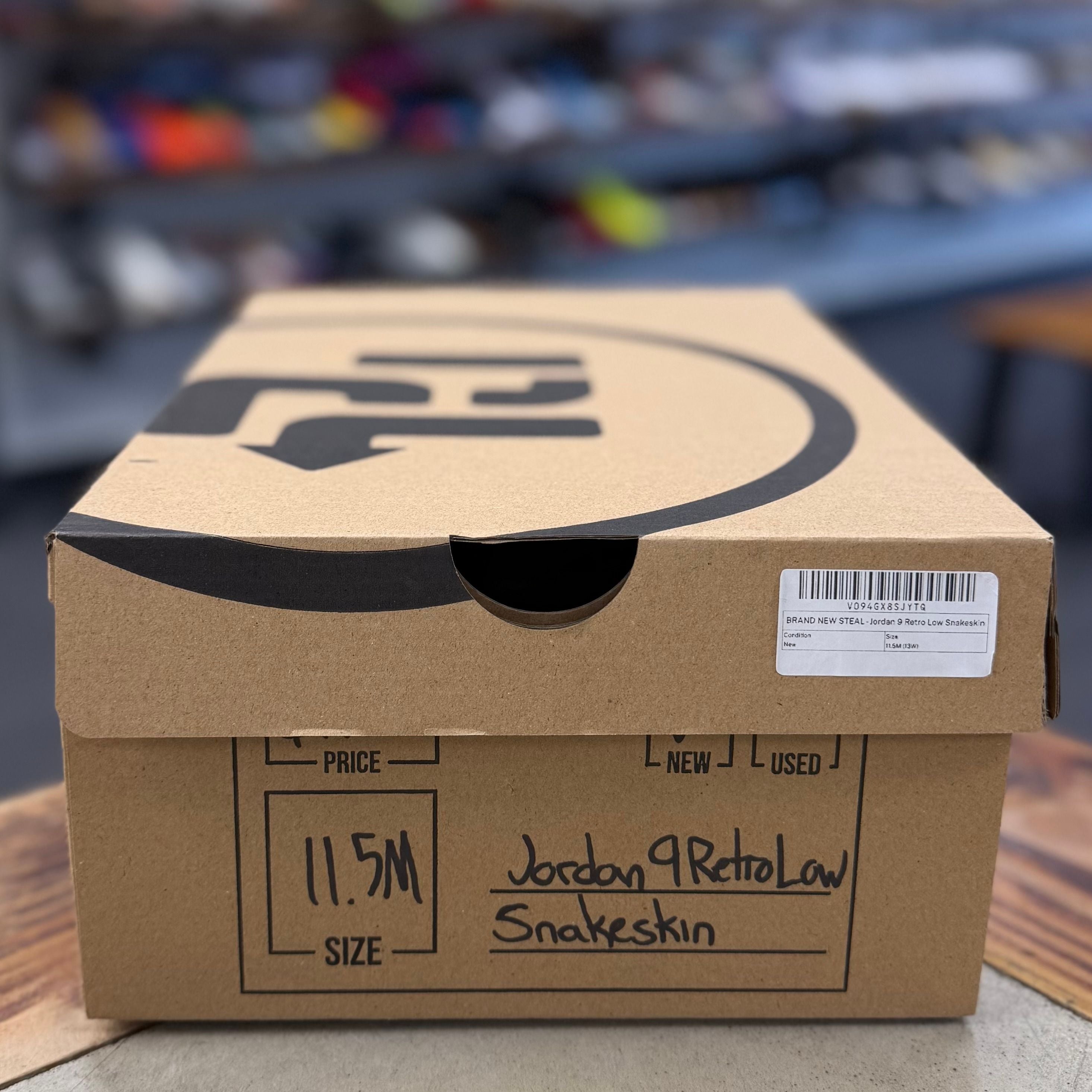 BRAND NEW STEAL - Jordan 9 Retro Low Snakeskin