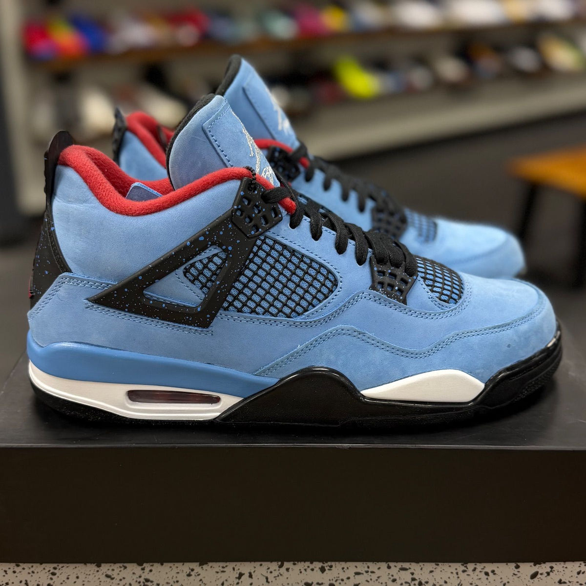 Jordan 4 Retro Travis Scott Cactus Jack - Preowned