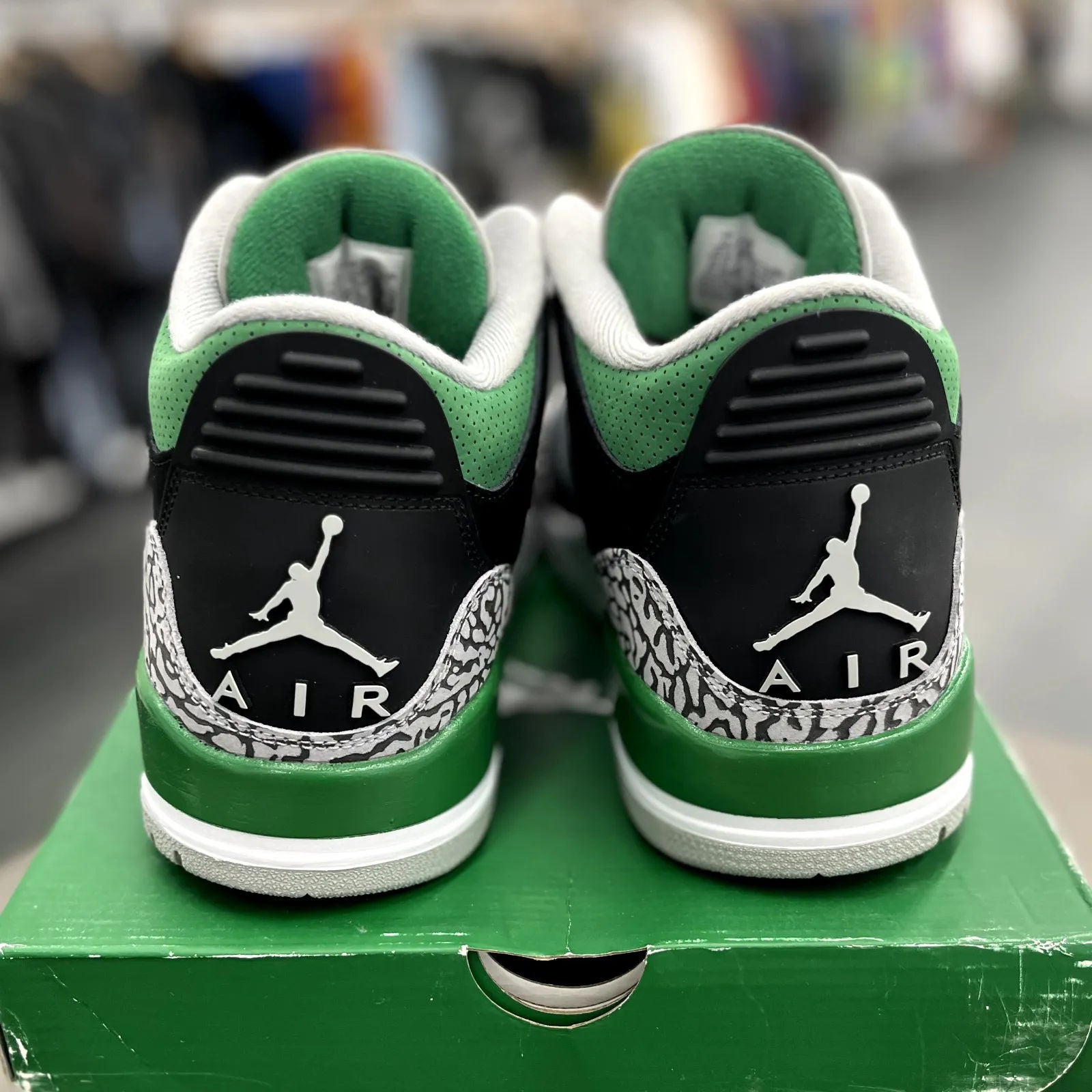 Jordan 3 Retro Pine Green - Preowned