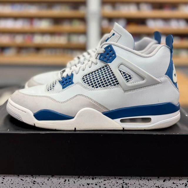 Jordan 4 Retro Military Blue (2024) - Preowned