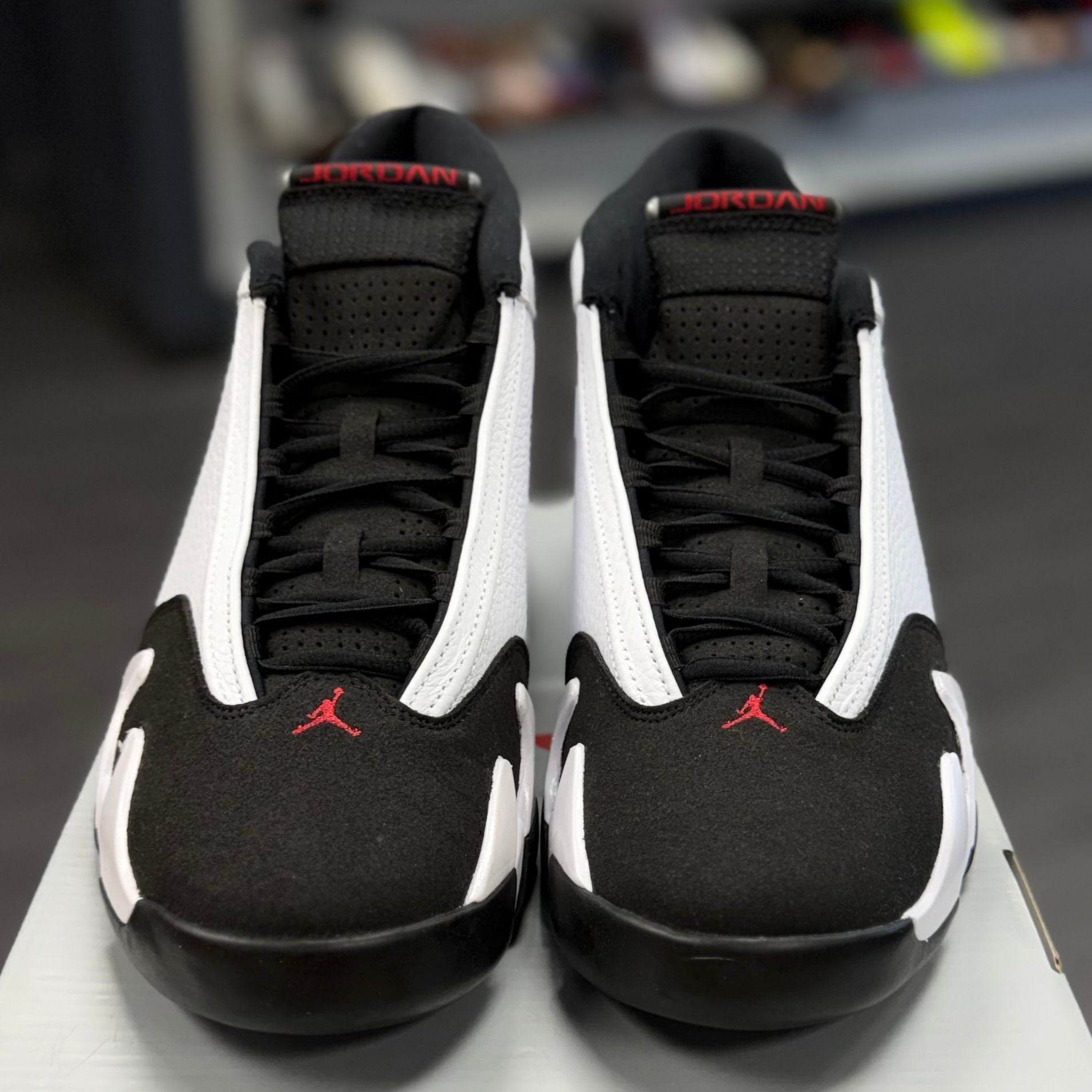 BRAND NEW STEAL - Jordan 14 Retro Black Toe (2024)