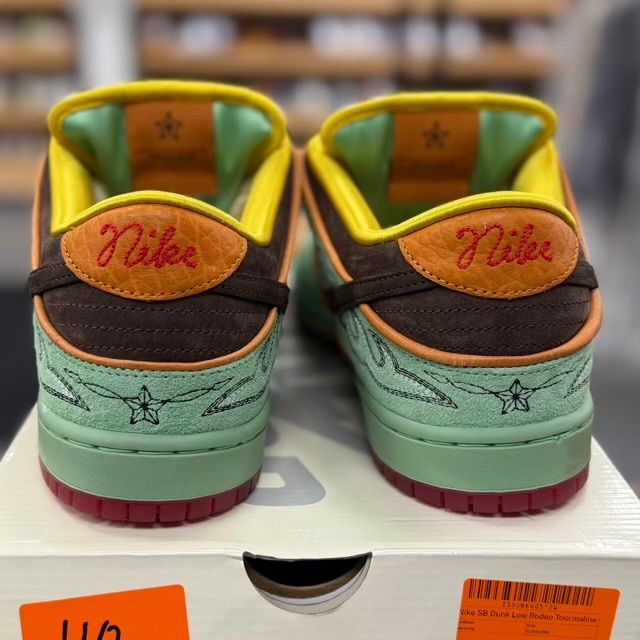 Nike SB Dunk Low Rodeo Tourmaline - Preowned