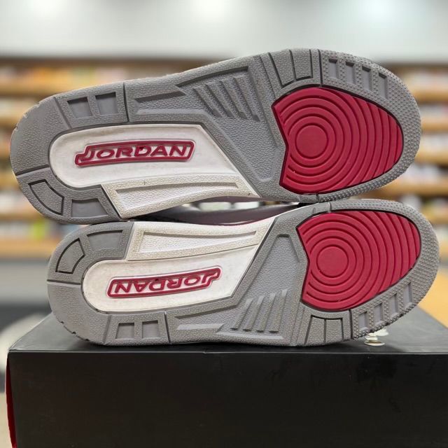 Jordan 3 Retro Cardinal (GS) - Preowned