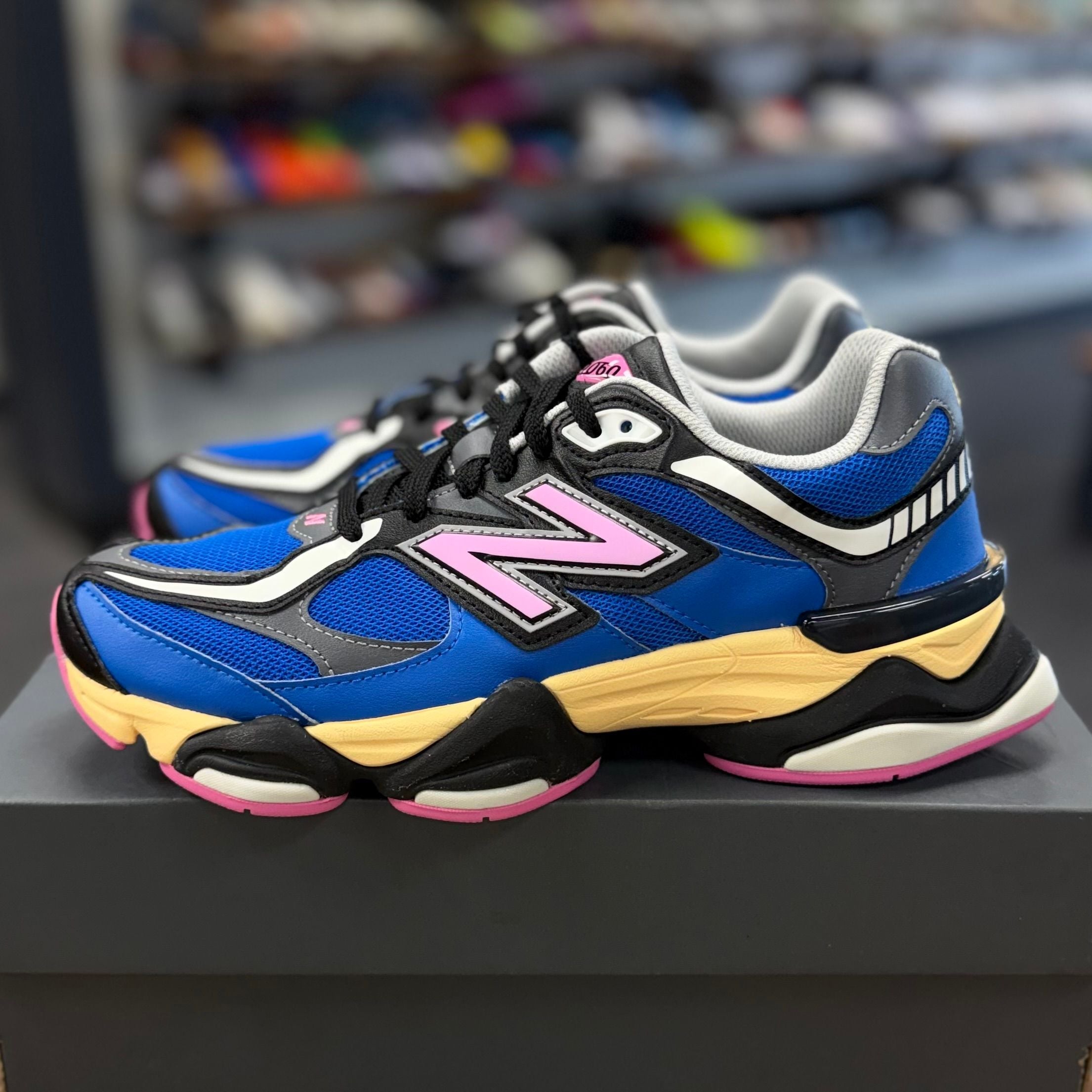 New Balance 9060 Blue Oasis Real Pink - Preowned