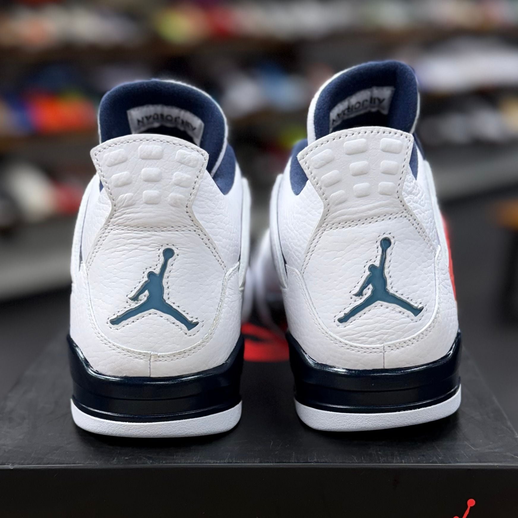 BRAND NEW STEAL - Jordan 4 Retro Columbia (2015)