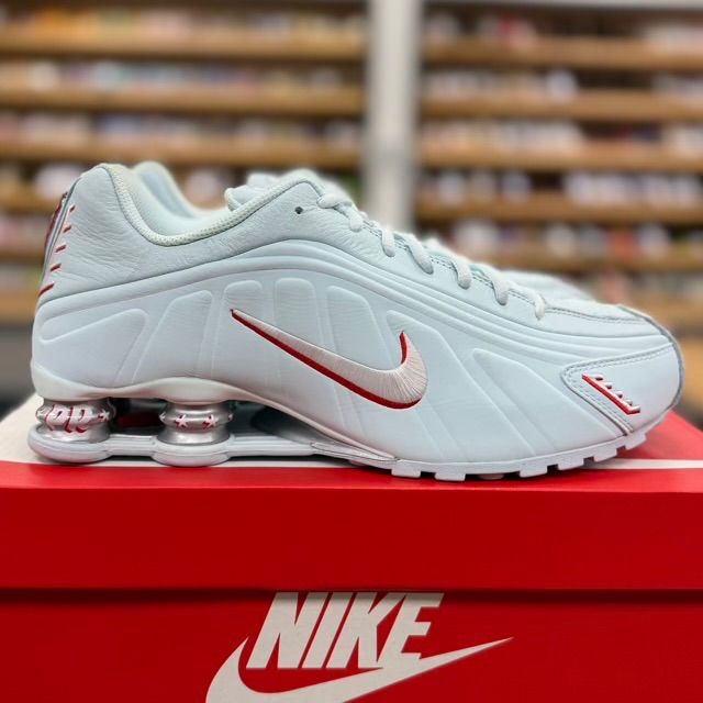 Nike Shox R4 Puerto Rico - Preowned