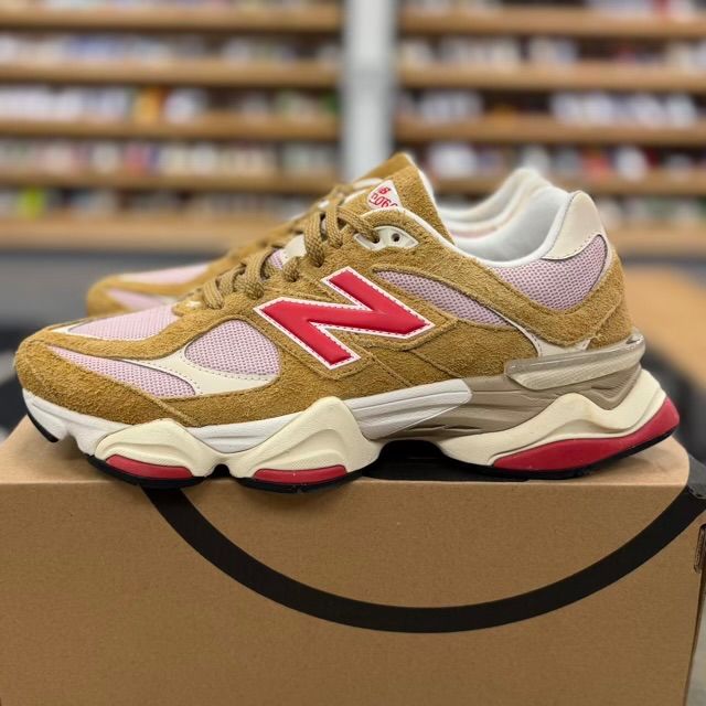 New Balance 9060 Great Plains True Red - Preowned
