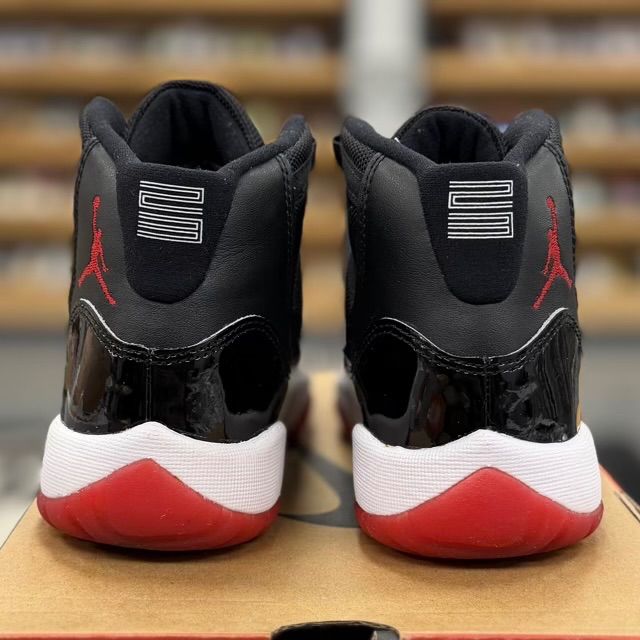 Jordan 11 Retro Playoffs Bred (2019) (GS) - Preowned