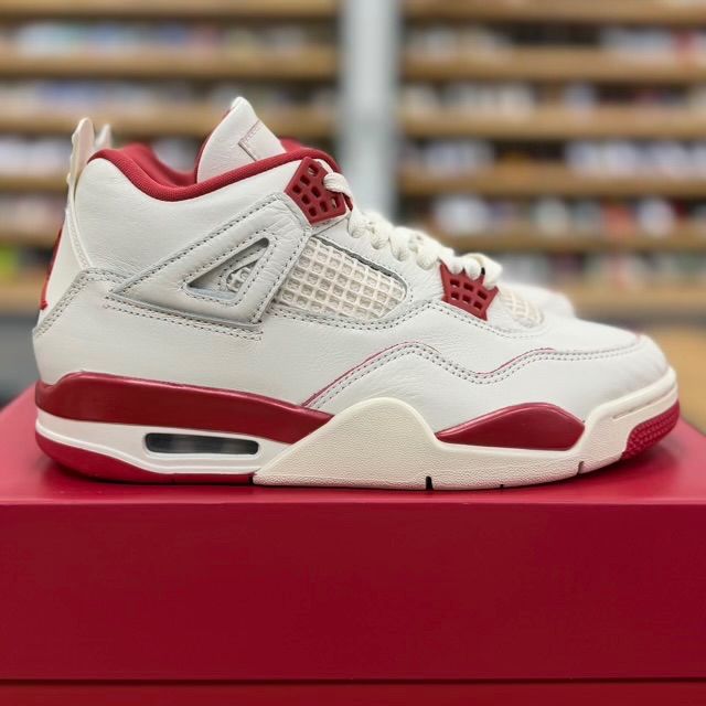 Jordan 4 Retro Valentine's Day Sierra Red (Women's) - Preowned