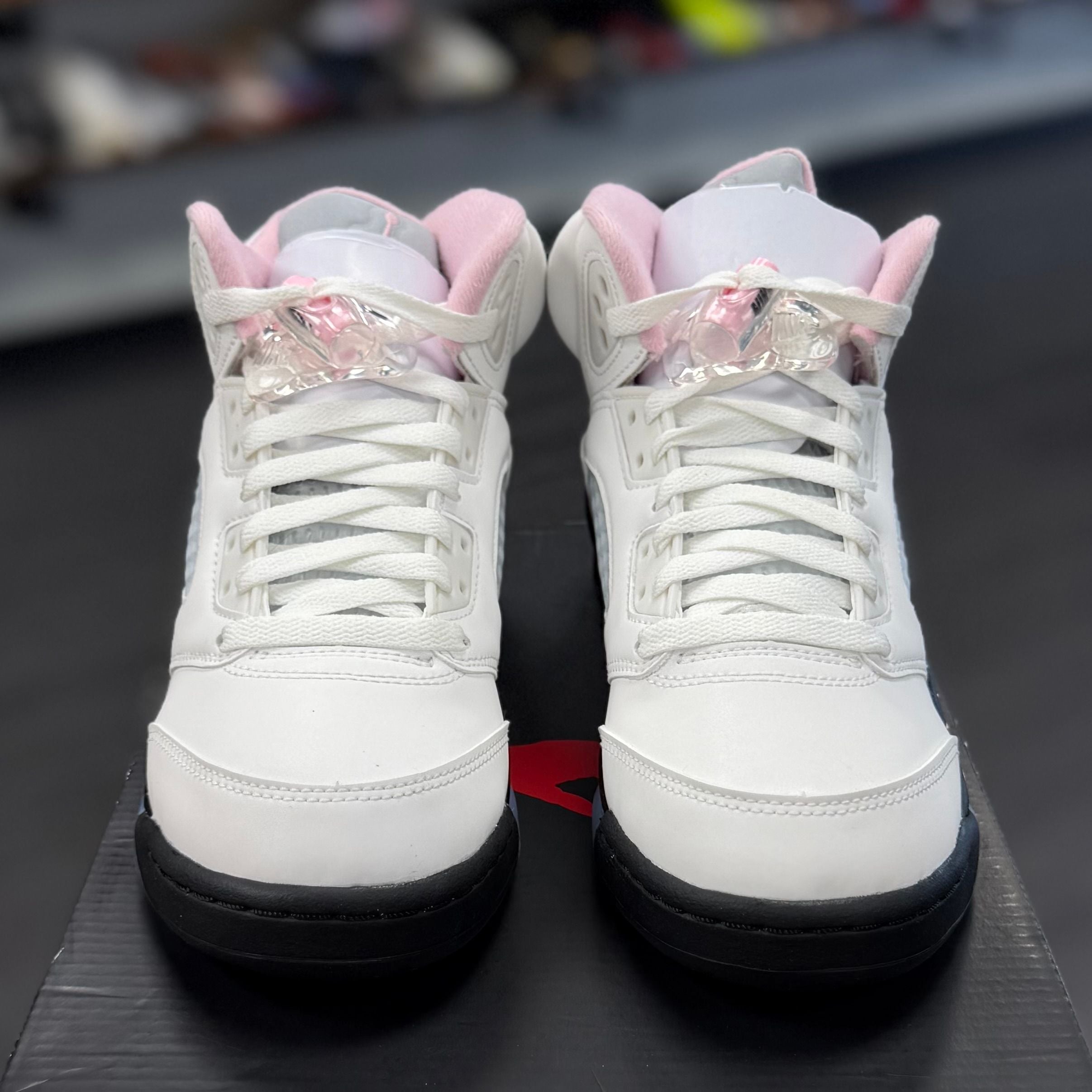 BRAND NEW STEAL - Jordan 5 Retro Medium Soft Pink (GS)