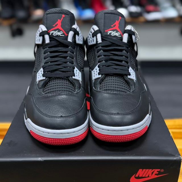 Jordan 4 Retro Bred Reimagined - Preowned