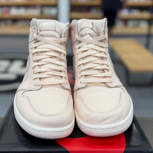 Jordan 1 Retro High Guava Ice - Preowned
