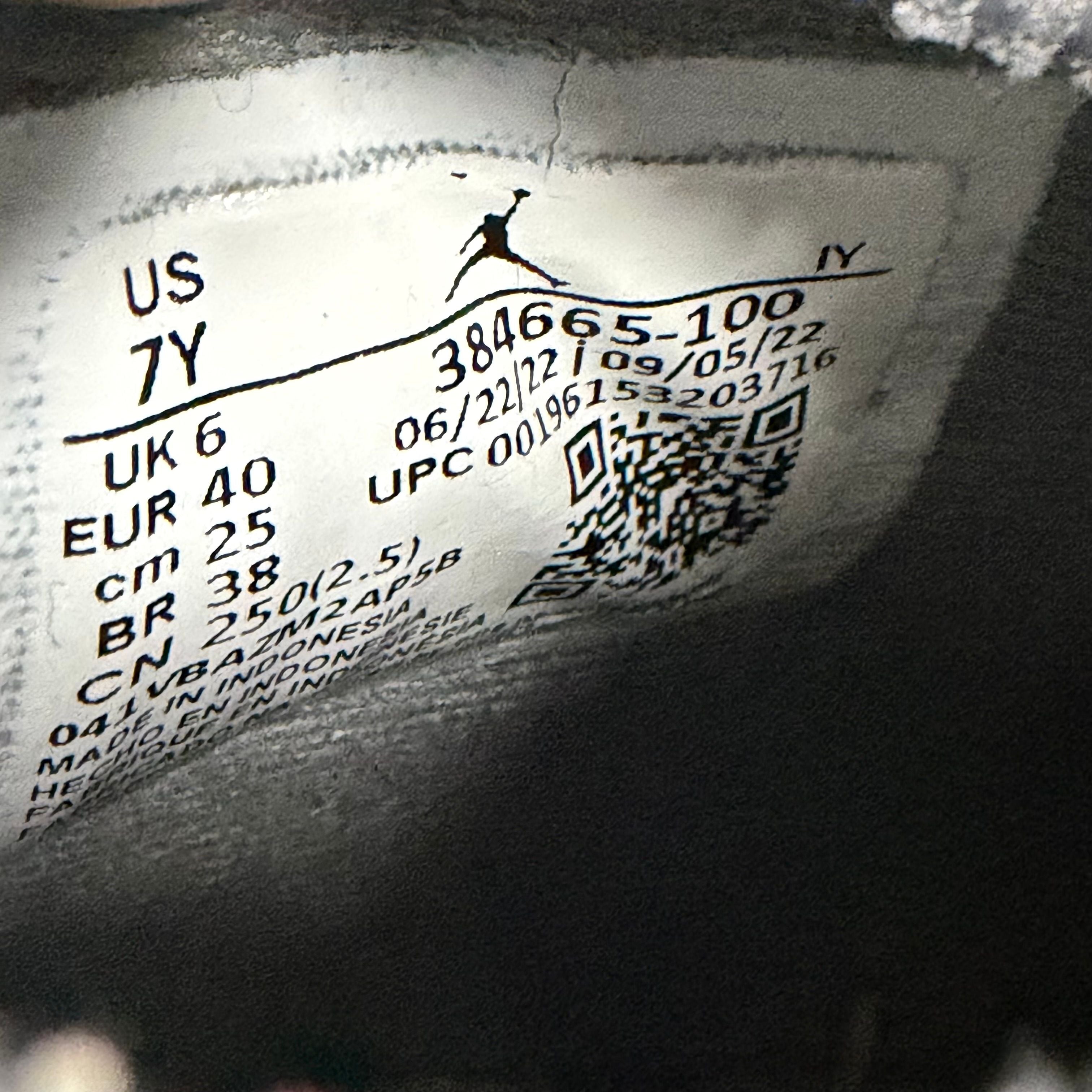 Jordan 6 Retro Cool Grey (GS) - Preowned