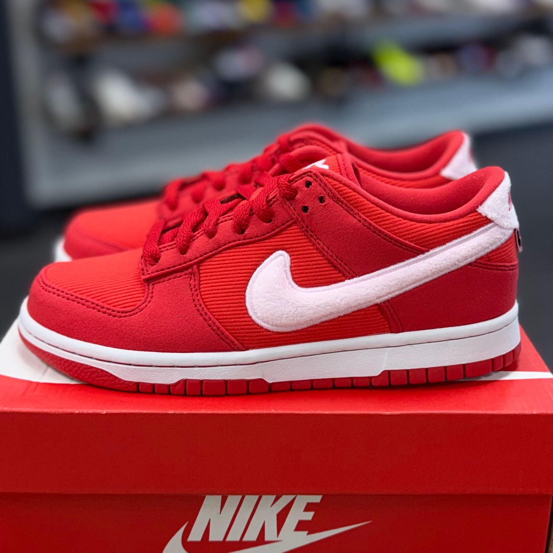 BRAND NEW STEAL - Nike Dunk Low Valentine's Day (2024) (GS)