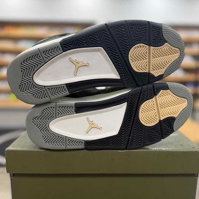 Jordan 4 Retro SE Craft Medium Olive - Preowned