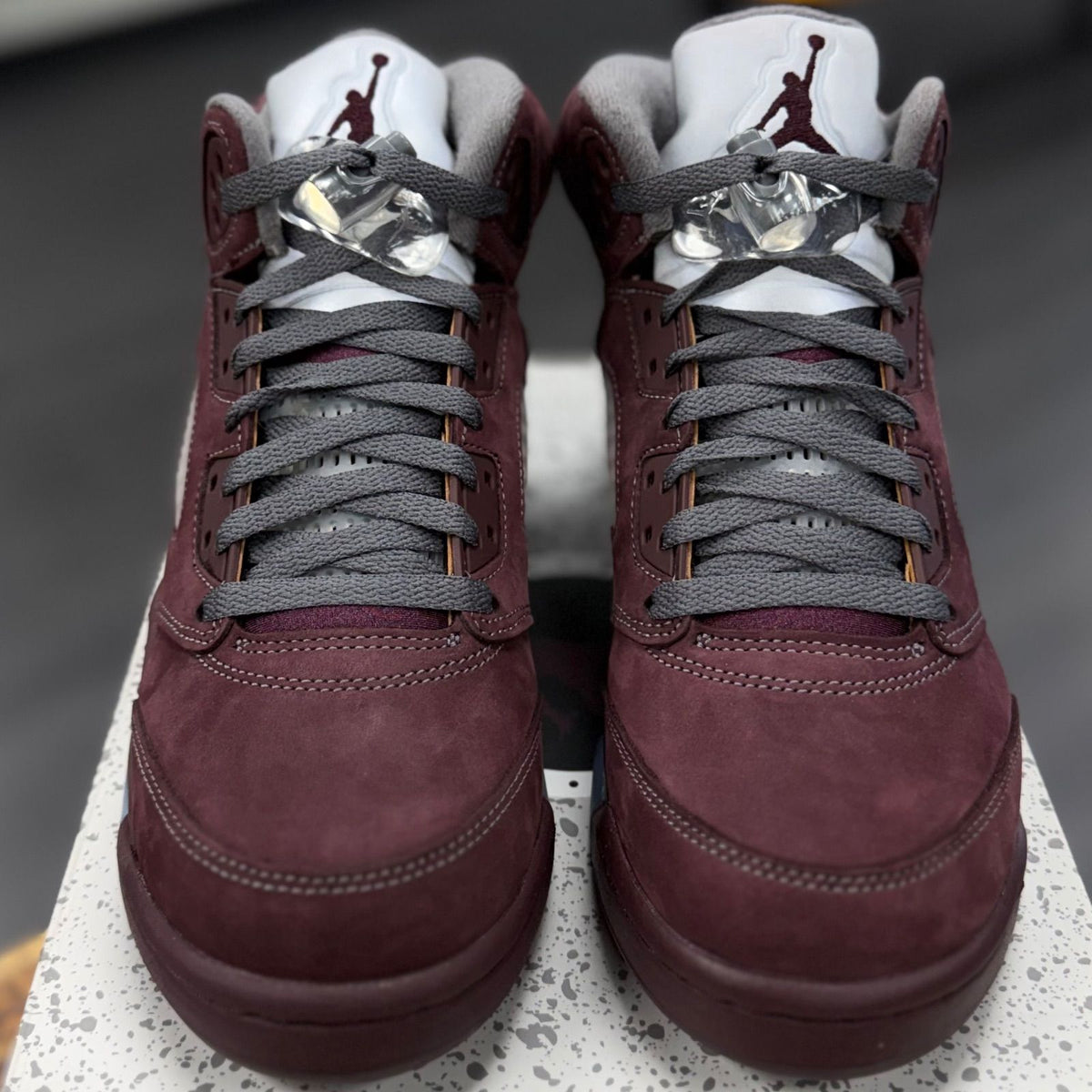 BRAND NEW STEAL - Jordan 5 Retro Burgundy (2023) (GS)