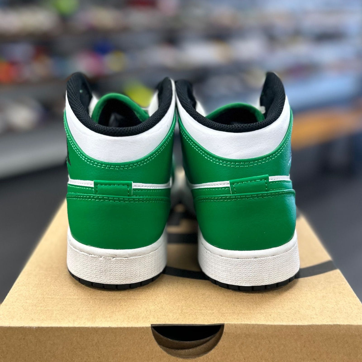 Jordan 1 Mid Lucky Green (GS) - Preowned
