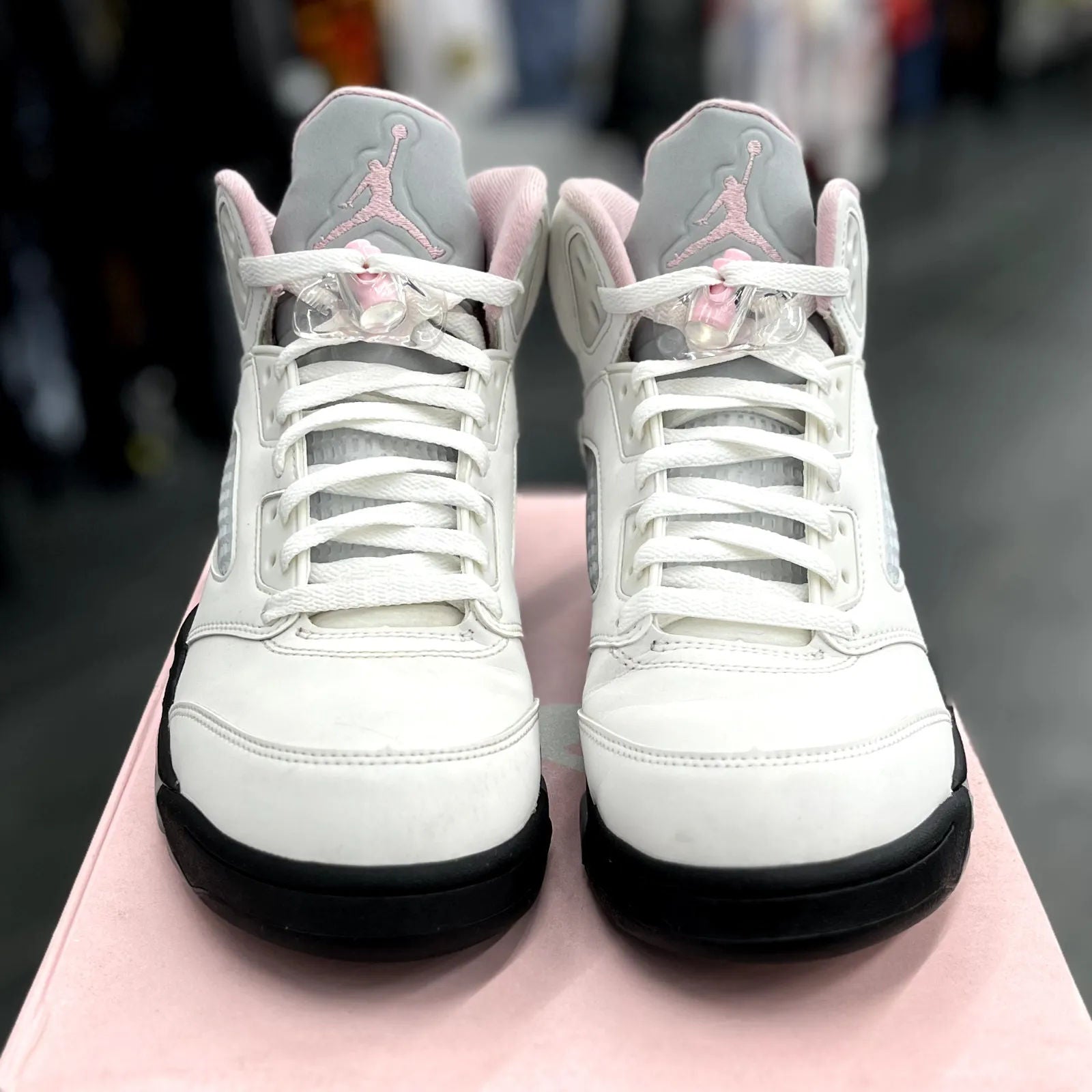 Jordan 5 Retro Medium Soft Pink - Preowned