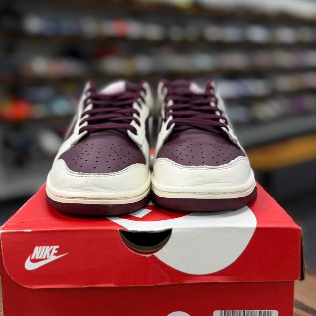 Nike Dunk Low Retro PRM Valentine's Day (2023) - Preowned