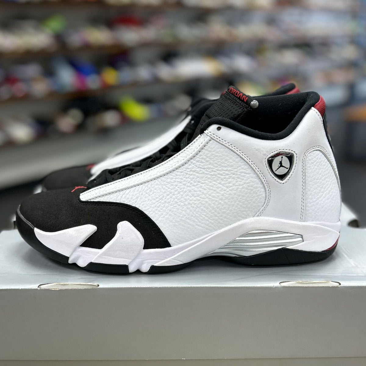 Jordan 14 Retro Black Toe (2024) - Preowned
