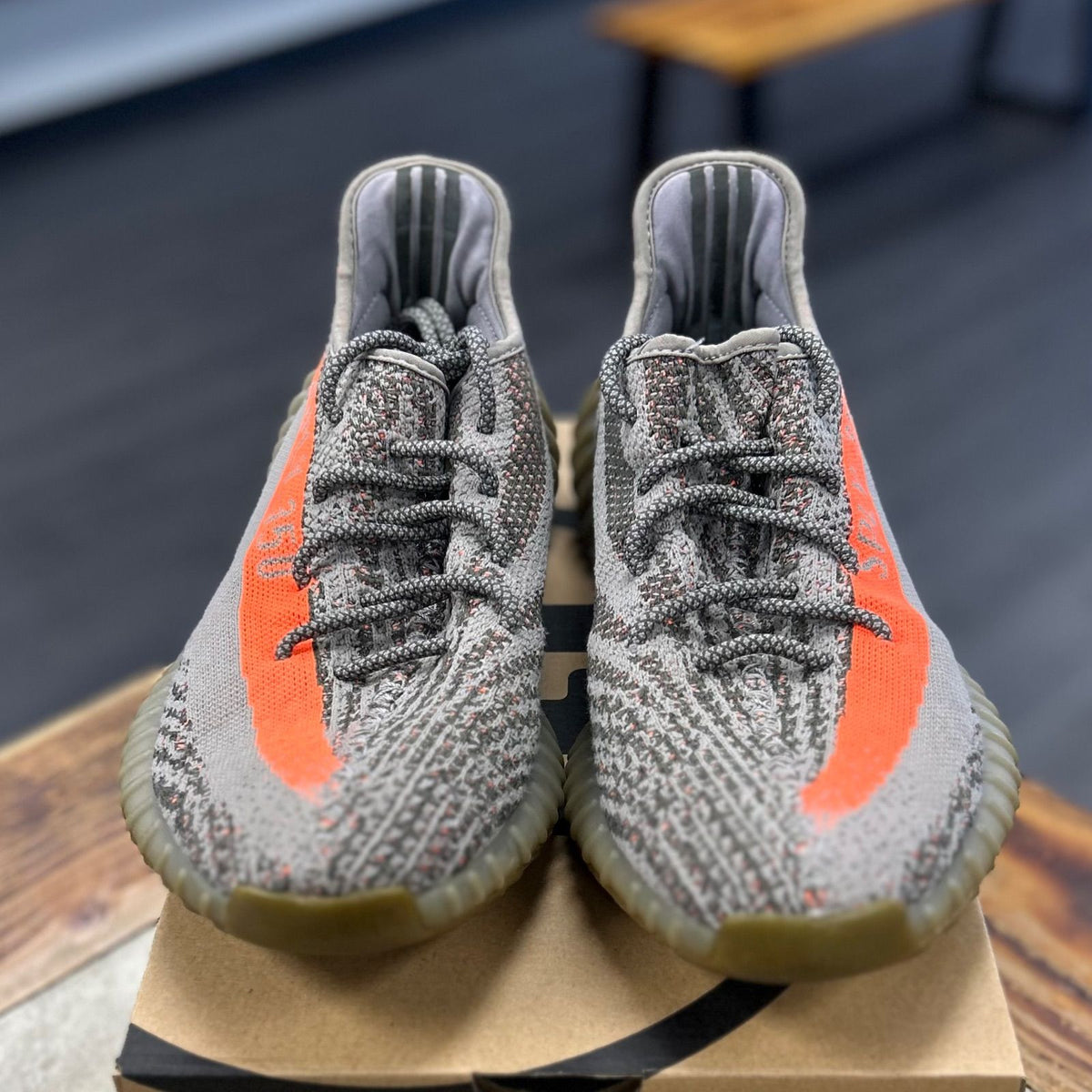 adidas Yeezy Boost 350 V2 Beluga Reflective - Preowned