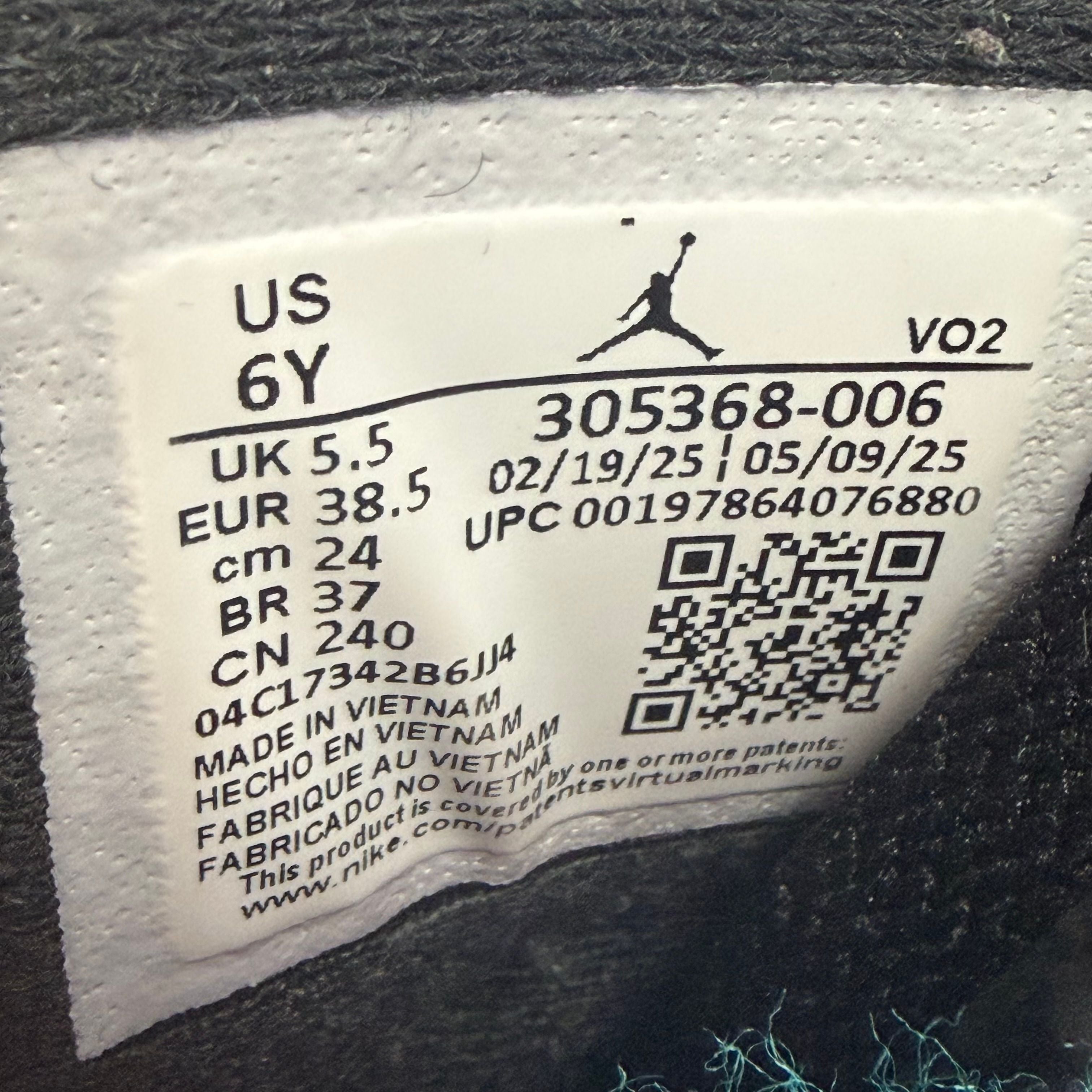 Jordan 8 Retro Aqua (2025) (GS) - Preowned