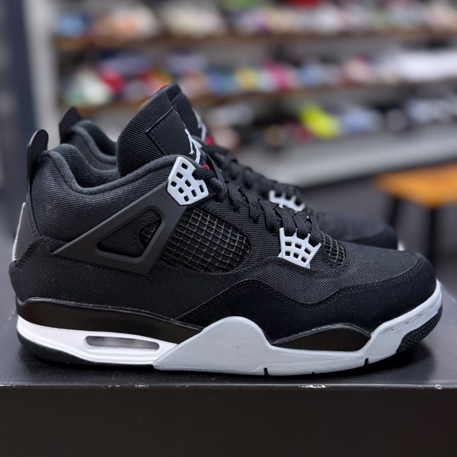 Jordan 4 Retro SE Black Canvas - Preowned
