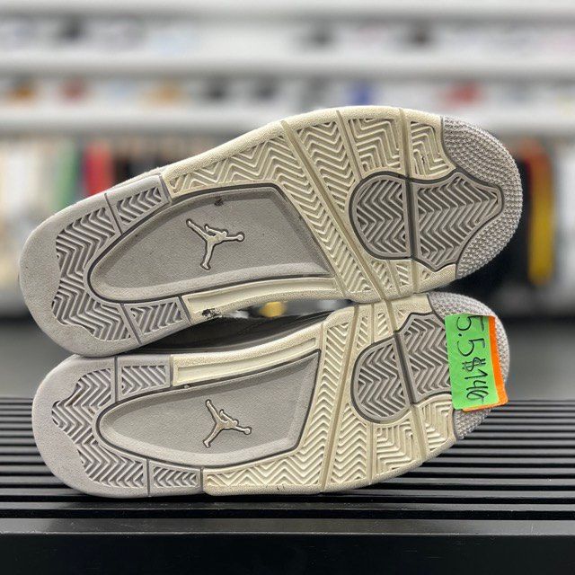 Jordan 4 Retro Frozen Moments (Women's) - Preowned