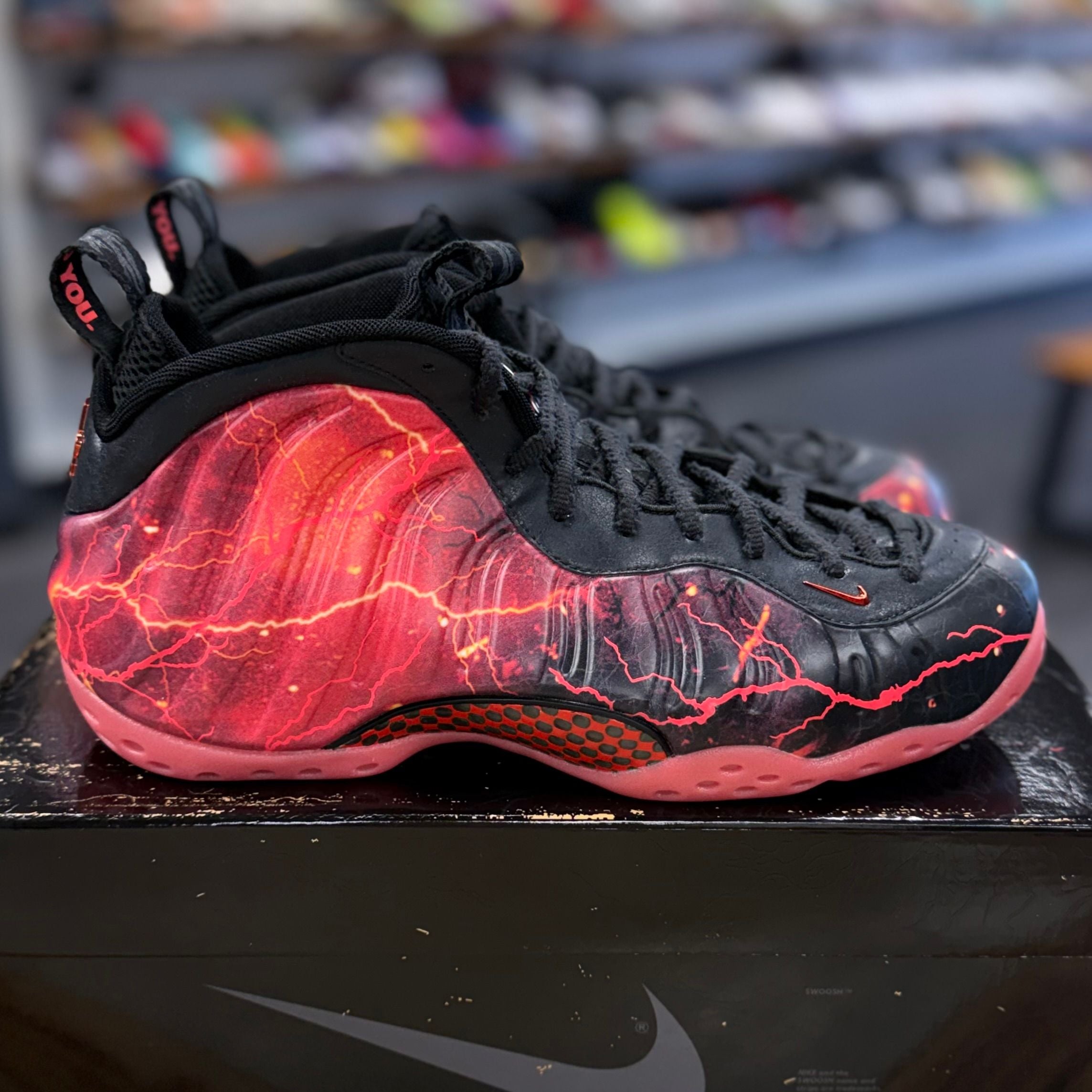 BRAND NEW STEAL - Nike Air Foamposite One Stranger Things