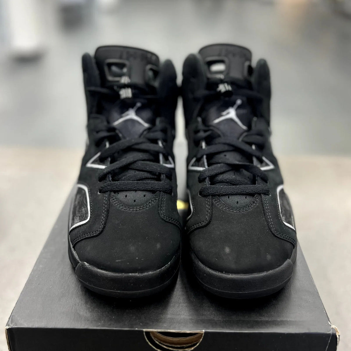 Jordan 6 Retro Cap and Gown (GS) - Preowned