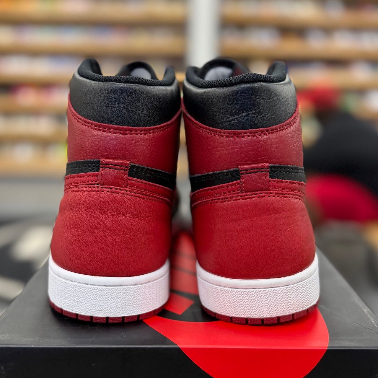 Jordan 1 Retro High Bred Banned (2016) - Preowned