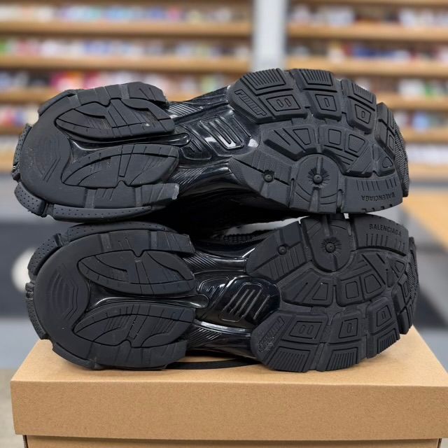 Balenciaga Runner Black - Preowned