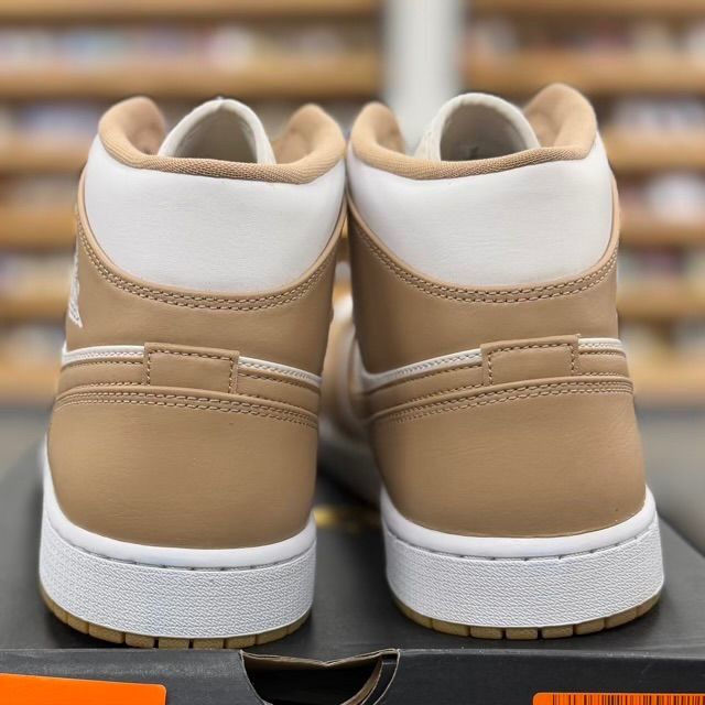 Jordan 1 Mid Tan Gum - Preowned