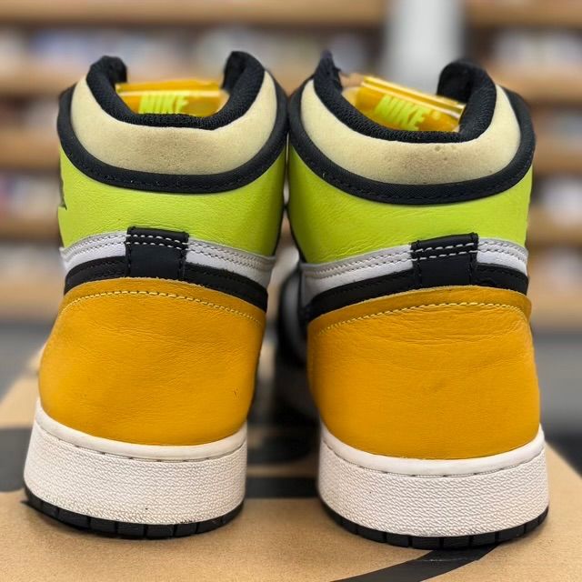 Jordan 1 Retro High White Black Volt University Gold (GS) - Preowned