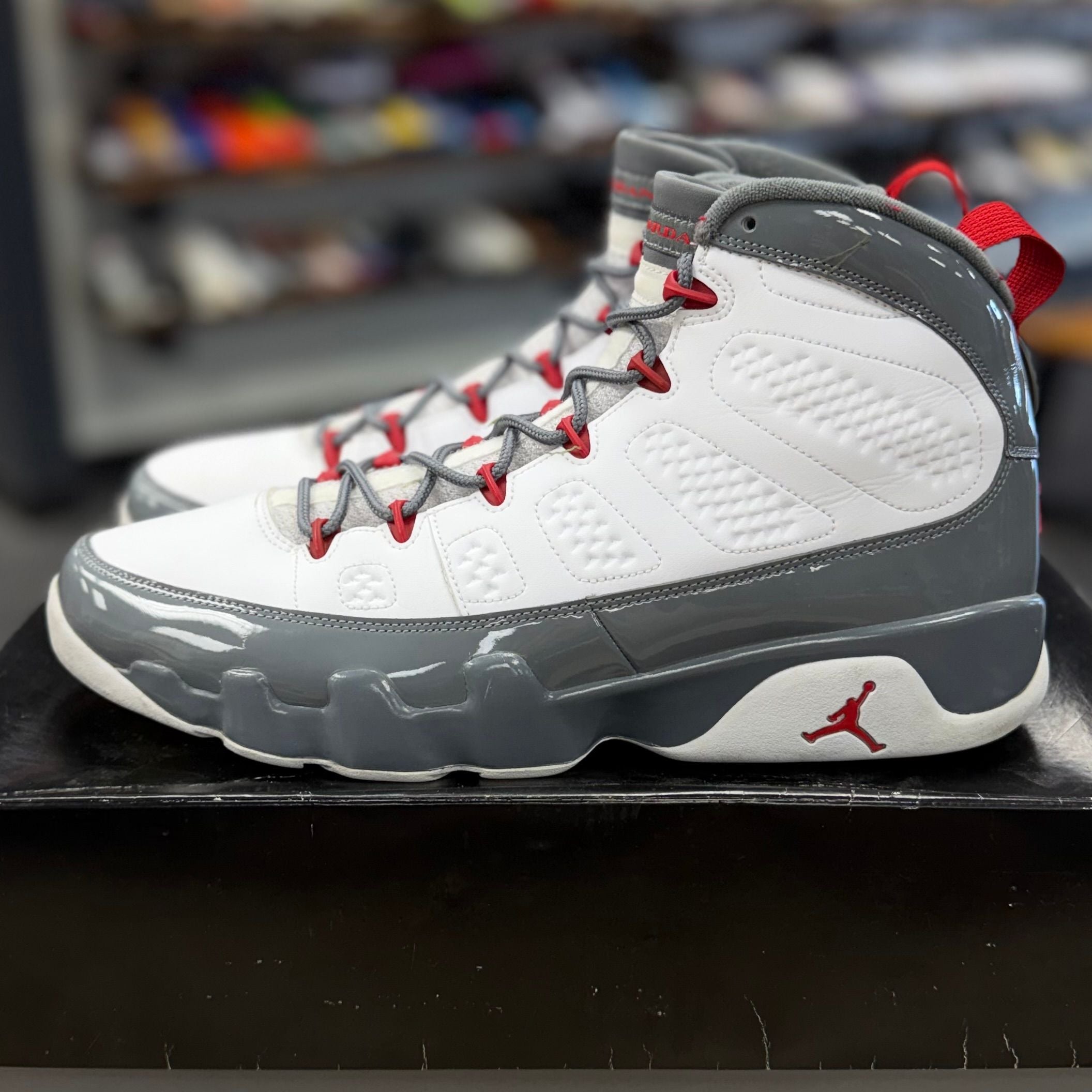 Jordan 9 Retro Fire Red - Preowned
