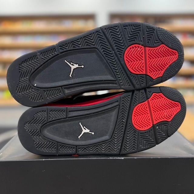 Jordan 4 Retro Red Thunder - Preowned