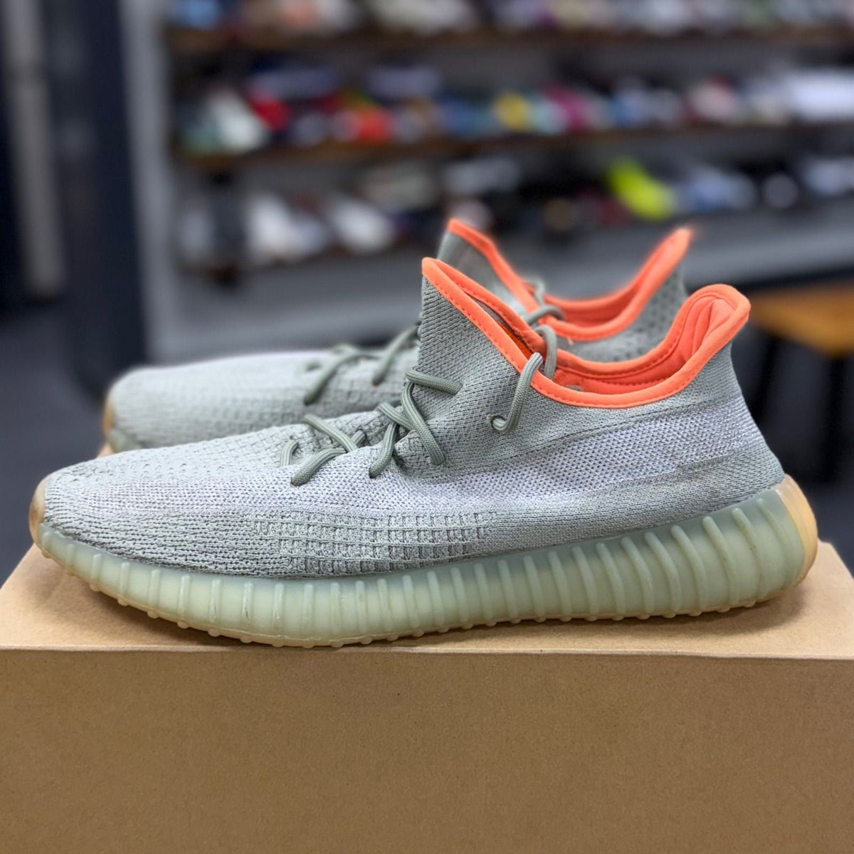 adidas Yeezy Boost 350 V2 Desert Sage - Preowned