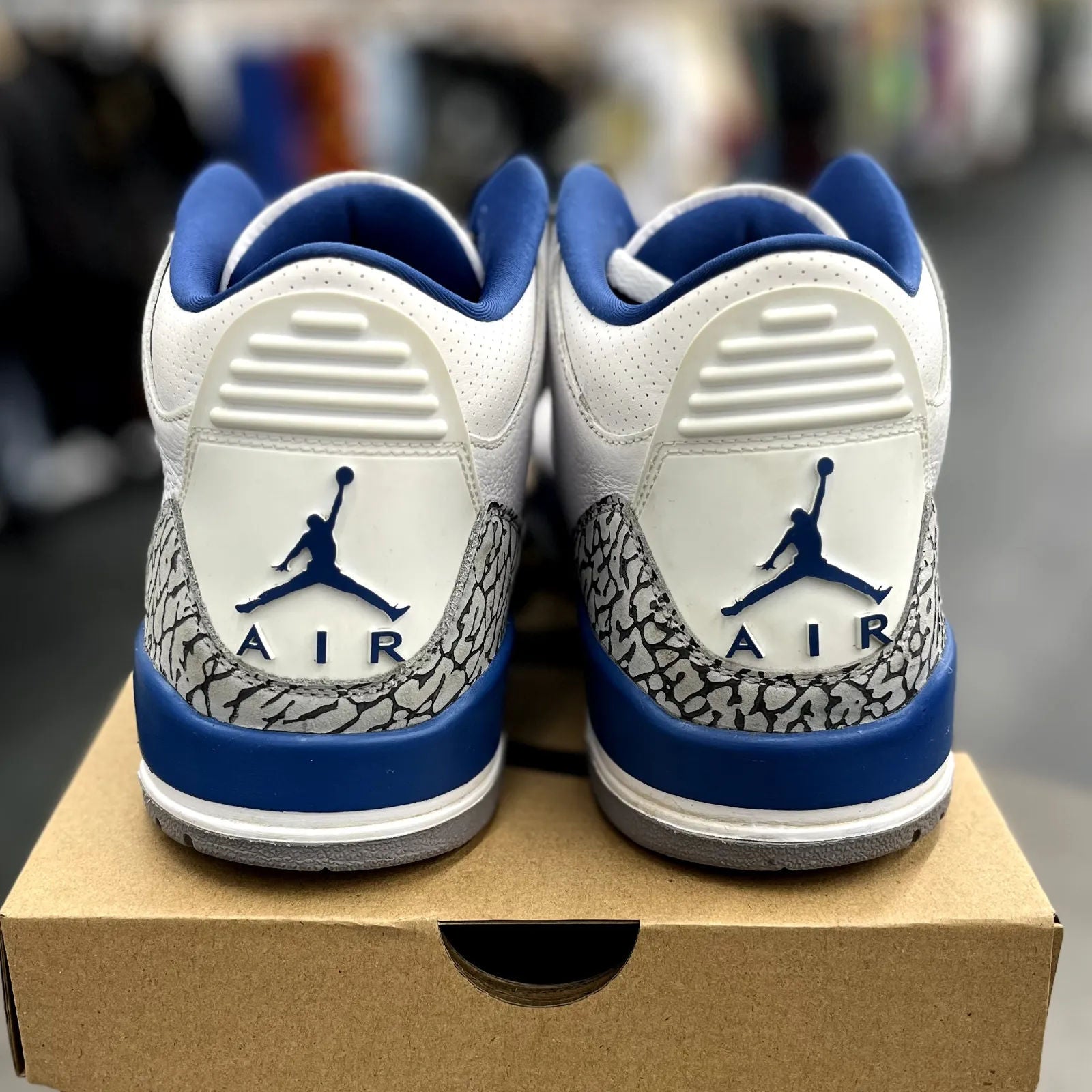 Jordan 3 Retro Wizards - Preowned