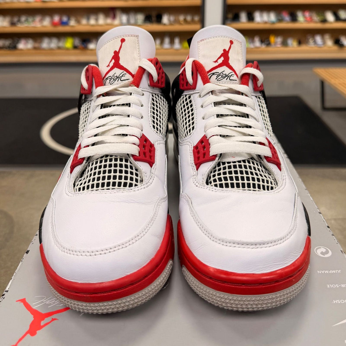 Jordan 4 Retro Fire Red (2020) - Preowned
